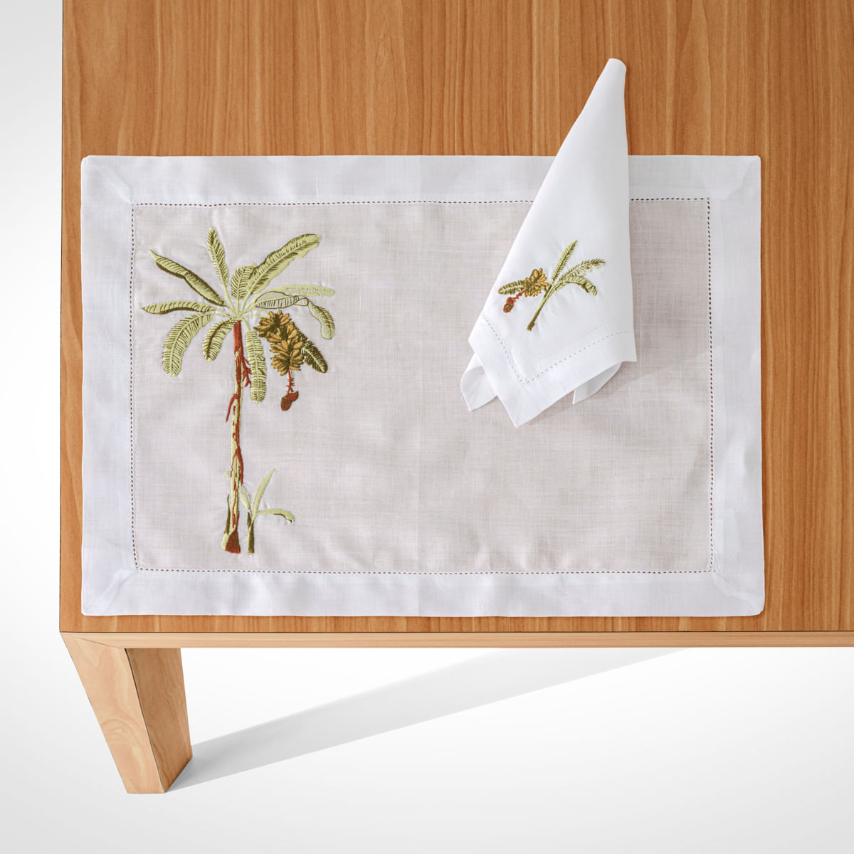 02 06 0069 Jg Americano Bananeira.jpg